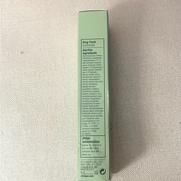 NEW Clinique Redness Solutions Daily Protective Base SPF 15 1.35 oz/40 ml - NIB - Picture 2 of 8